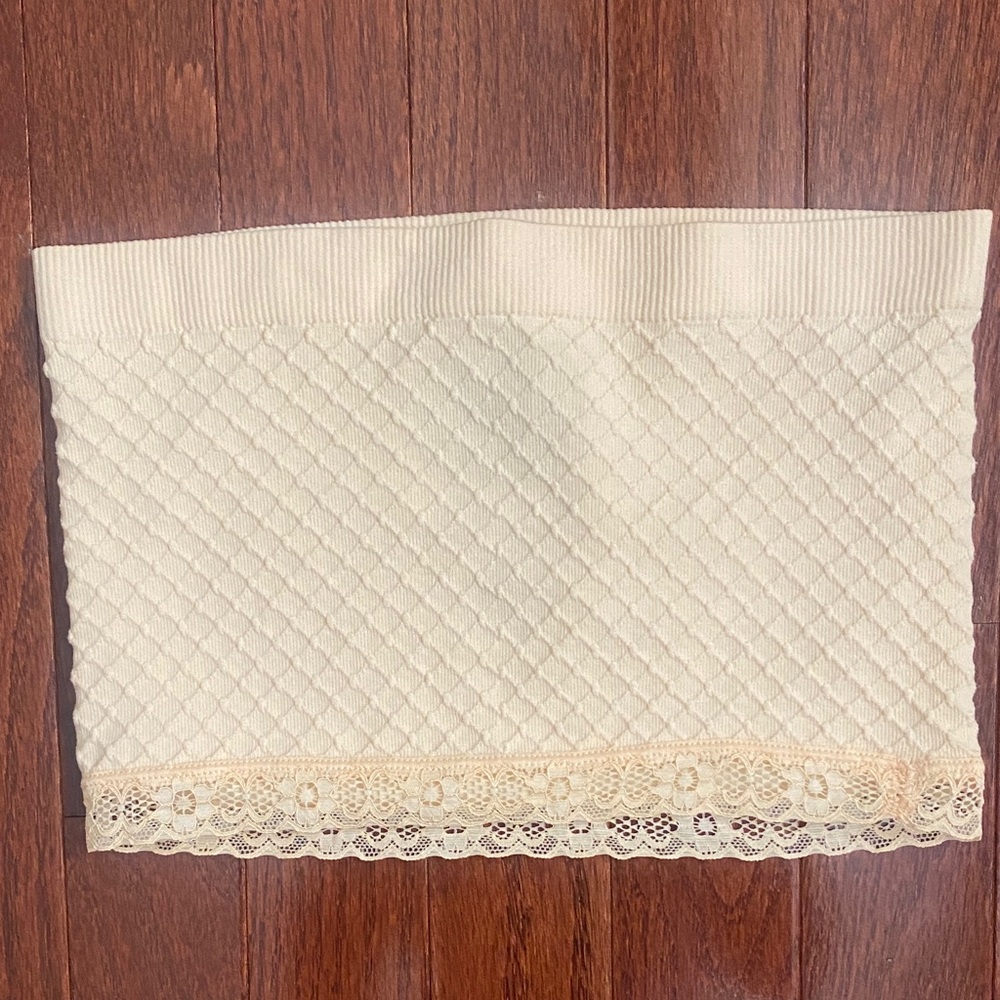 Light Peach Lace Trim Tube Top - Picture 2 of 3
